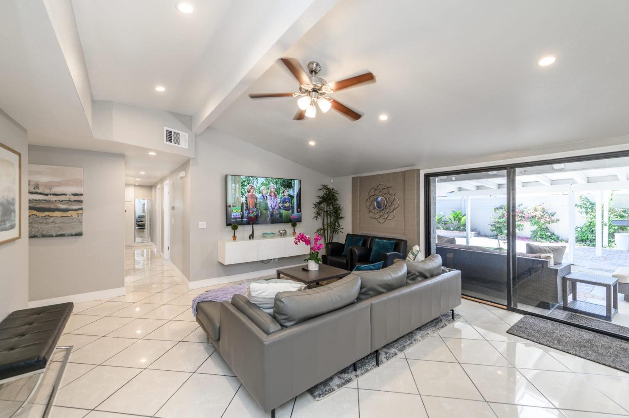 Disneyland Dream Villa 5 Bedroom 3 Bath Theater Games Pool Table Anaheim Luaran gambar